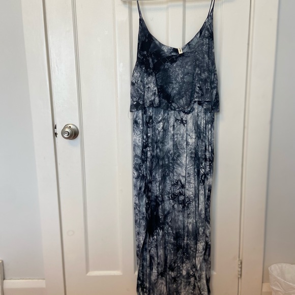 Hello Miz Tie-Dye Maternity/Nursing Dress in XL, New with Tags - Picture 2 of 4
